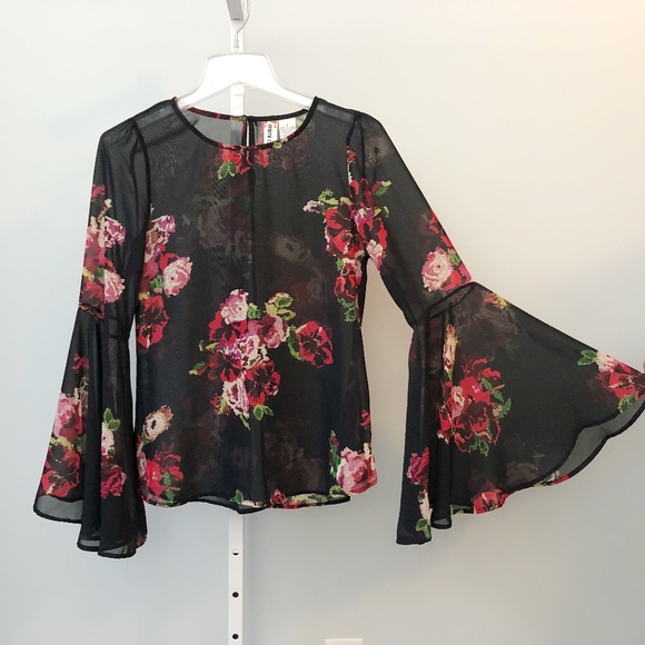 Mimi Chica Tops - Mimi Chica Small Boho Top